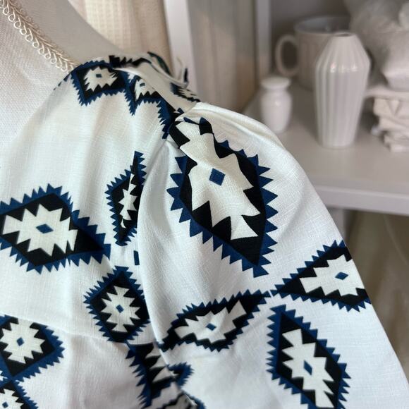 CALS mini dress. sz. Small Black & blue Graphic pattern gold chain belt. #0592 - Picture 9 of 9